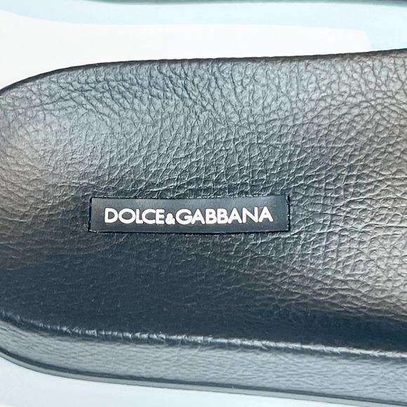 💛SOLD🖤 Dolce & Gabbana Rubber Pool Slides DG logo in Black/White - Picture 7 of 9
